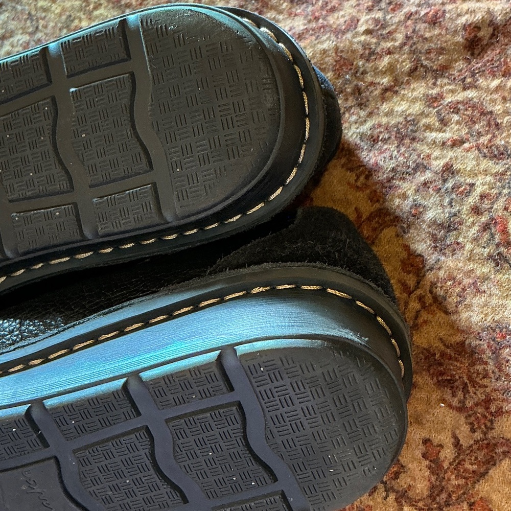 Black Leather Mary Jane Shoes - Picture 6 of 9
